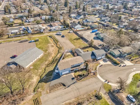 976 Springbrook Court Medford OR 97504
