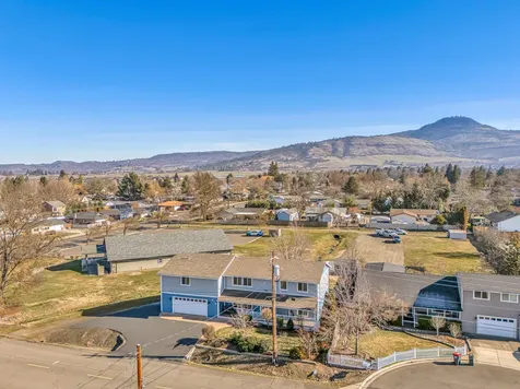 976 Springbrook Court Medford OR 97504