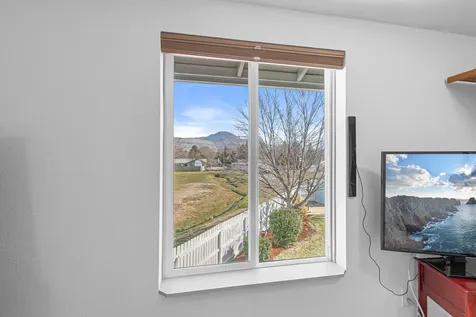 976 Springbrook Court Medford OR 97504