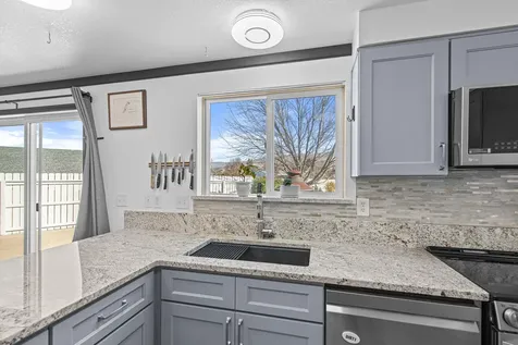 976 Springbrook Court Medford OR 97504