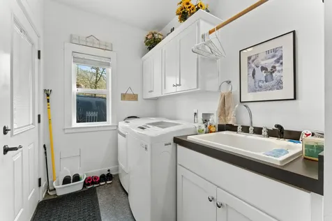 183 NE Ausland Drive Grants Pass OR 97526