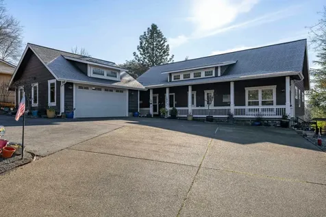 183 NE Ausland Drive Grants Pass OR 97526