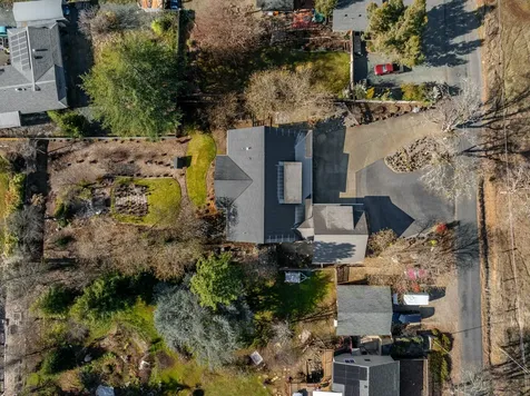 183 NE Ausland Drive Grants Pass OR 97526
