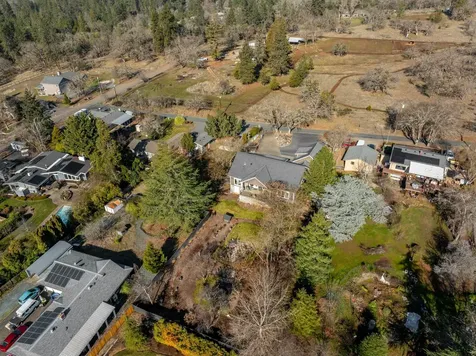183 NE Ausland Drive Grants Pass OR 97526