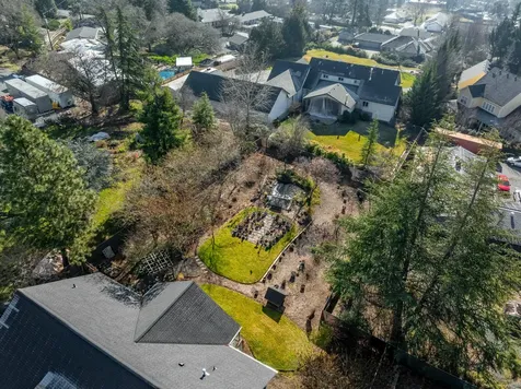 183 NE Ausland Drive Grants Pass OR 97526