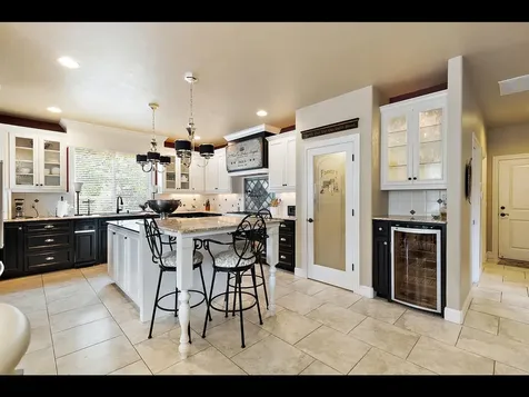 455 Shafer Lane Jacksonville OR 97530