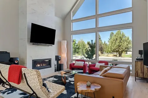 191 W Clearpine Drive Sisters OR 97759