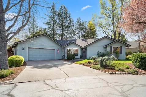 2494 Republic Way Medford OR 97504