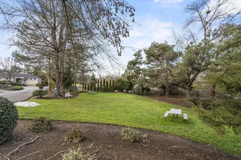 2494 Republic Way Medford OR 97504
