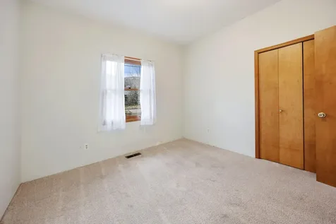 169 Ohio Street Ashland OR 97520