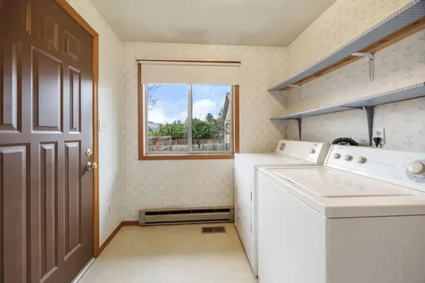 169 Ohio Street Ashland OR 97520