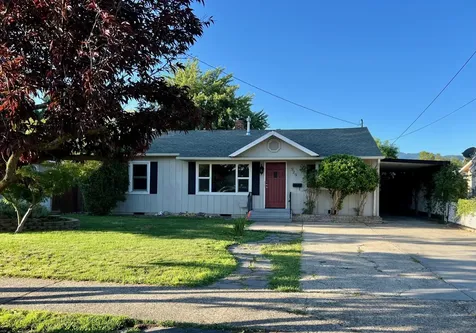 929 Mount Pitt Avenue Medford OR 97501