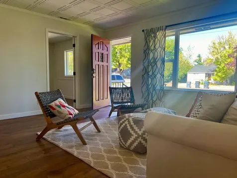 929 Mount Pitt Avenue Medford OR 97501