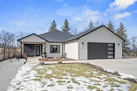 447 Arrowhead Trail Eagle Point OR 97524