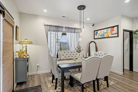 447 Arrowhead Trail Eagle Point OR 97524