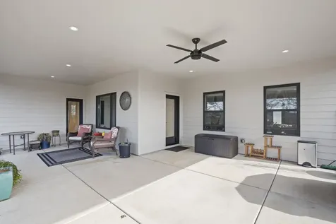 447 Arrowhead Trail Eagle Point OR 97524
