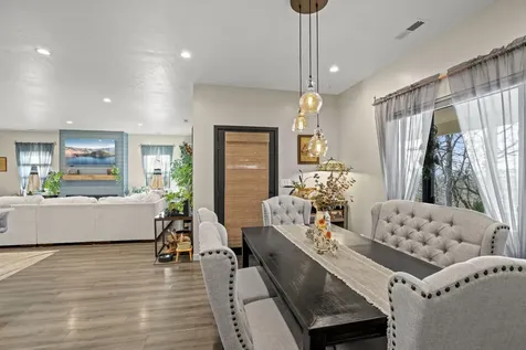 447 Arrowhead Trail Eagle Point OR 97524