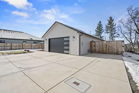 447 Arrowhead Trail Eagle Point OR 97524