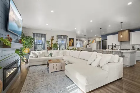 447 Arrowhead Trail Eagle Point OR 97524