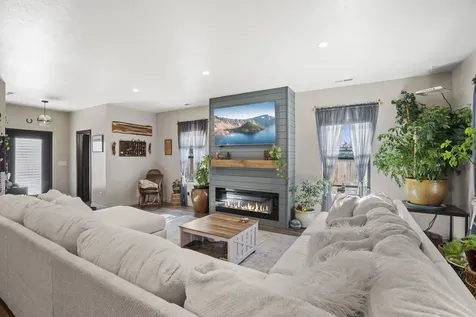 447 Arrowhead Trail Eagle Point OR 97524