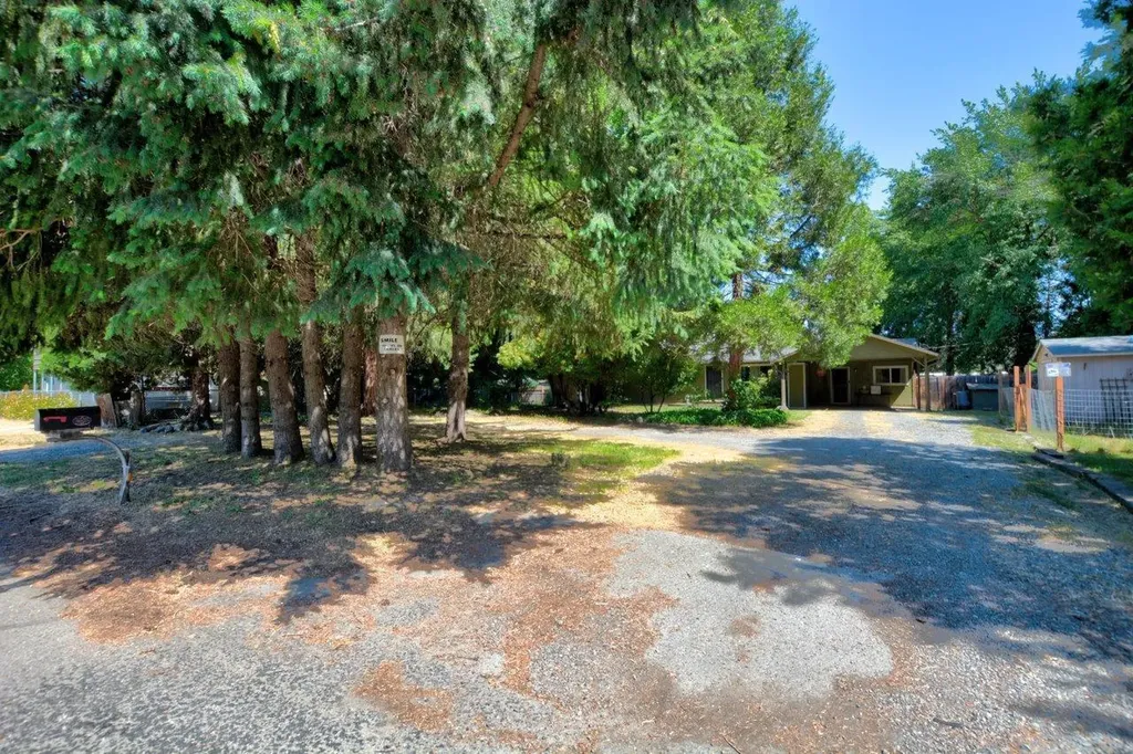 1820 Fruitdale Drive Grants Pass OR 97527