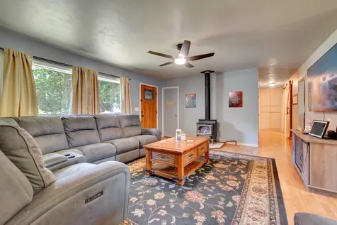 1820 Fruitdale Drive Grants Pass OR 97527