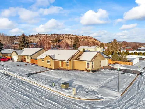 104 NE Buena Villa Drive Prineville OR 97754