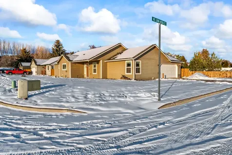 104 NE Buena Villa Drive Prineville OR 97754