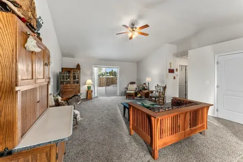 104 NE Buena Villa Drive Prineville OR 97754