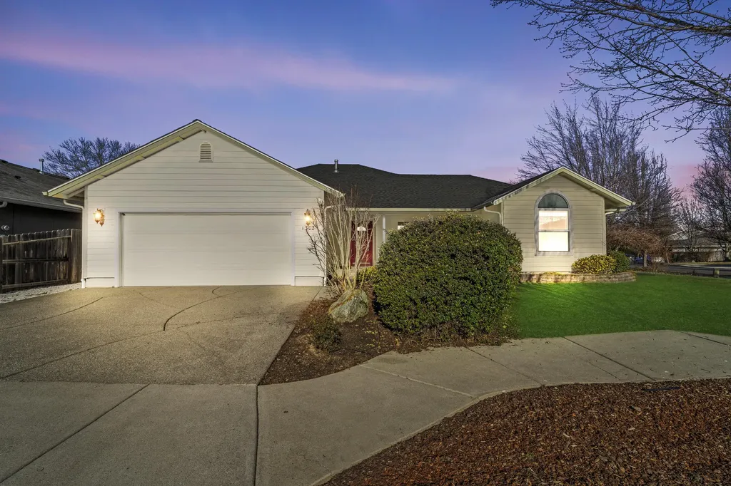 1302 George Tweed Boulevard Grants Pass OR 97527
