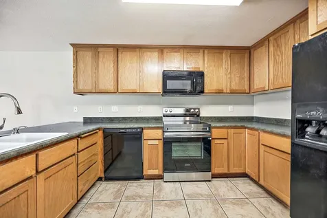 242 N 7th Street Central Point OR 97502