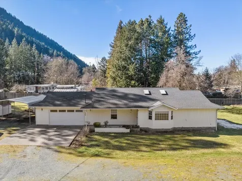 146 Blue Jay Lane Grants Pass OR 97527