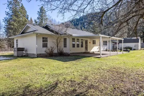 146 Blue Jay Lane Grants Pass OR 97527