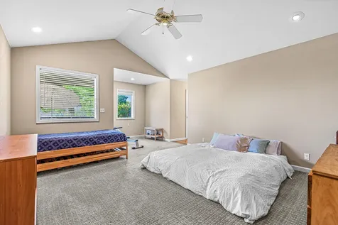 260 Mount Echo Drive Medford OR 97504