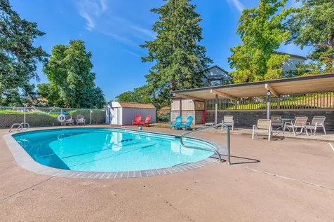 260 Mount Echo Drive Medford OR 97504