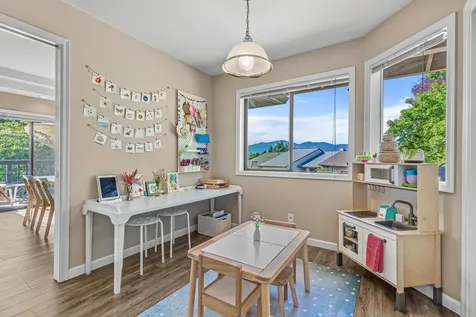 260 Mount Echo Drive Medford OR 97504