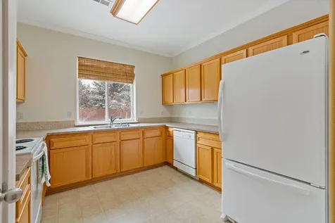 2934 SW Cascade Avenue Redmond OR 97756