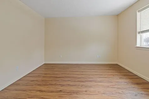 2934 SW Cascade Avenue Redmond OR 97756