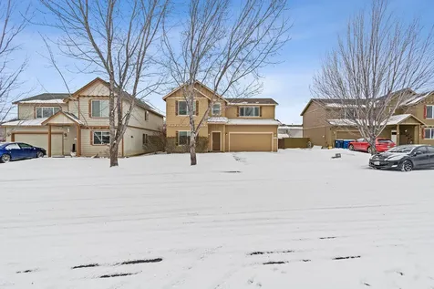 2934 SW Cascade Avenue Redmond OR 97756