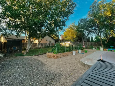 2033 NW Quince Avenue Redmond OR 97756