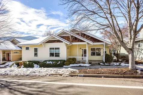 809 N Mountain Avenue Ashland OR 97520