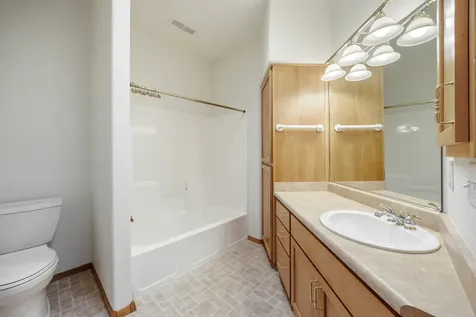 809 N Mountain Avenue Ashland OR 97520