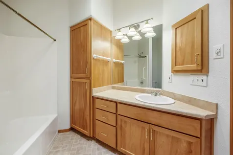 809 N Mountain Avenue Ashland OR 97520