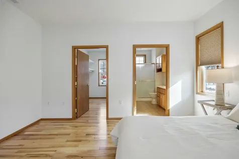 809 N Mountain Avenue Ashland OR 97520
