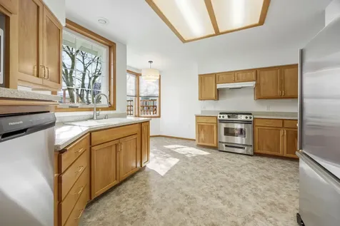 809 N Mountain Avenue Ashland OR 97520