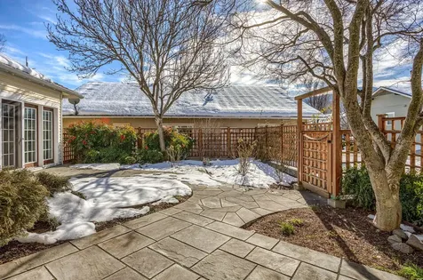 809 N Mountain Avenue Ashland OR 97520