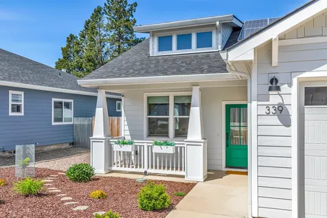 339 Randy Street Ashland OR 97520