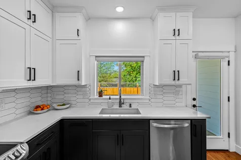 339 Randy Street Ashland OR 97520