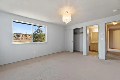 3086 NW Kelly Hill Court Bend OR 97703