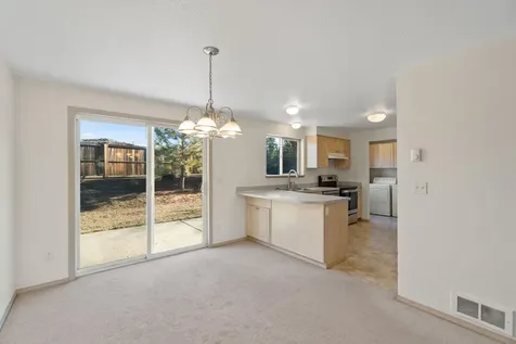 3086 NW Kelly Hill Court Bend OR 97703
